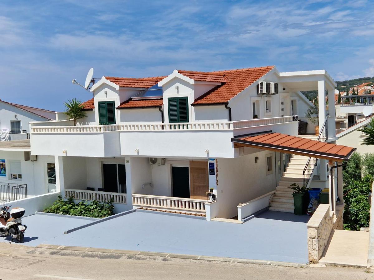 Apartments Bubalo Хвар Екстериор снимка