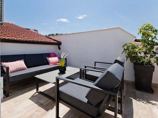 Apartments Bubalo Хвар Екстериор снимка