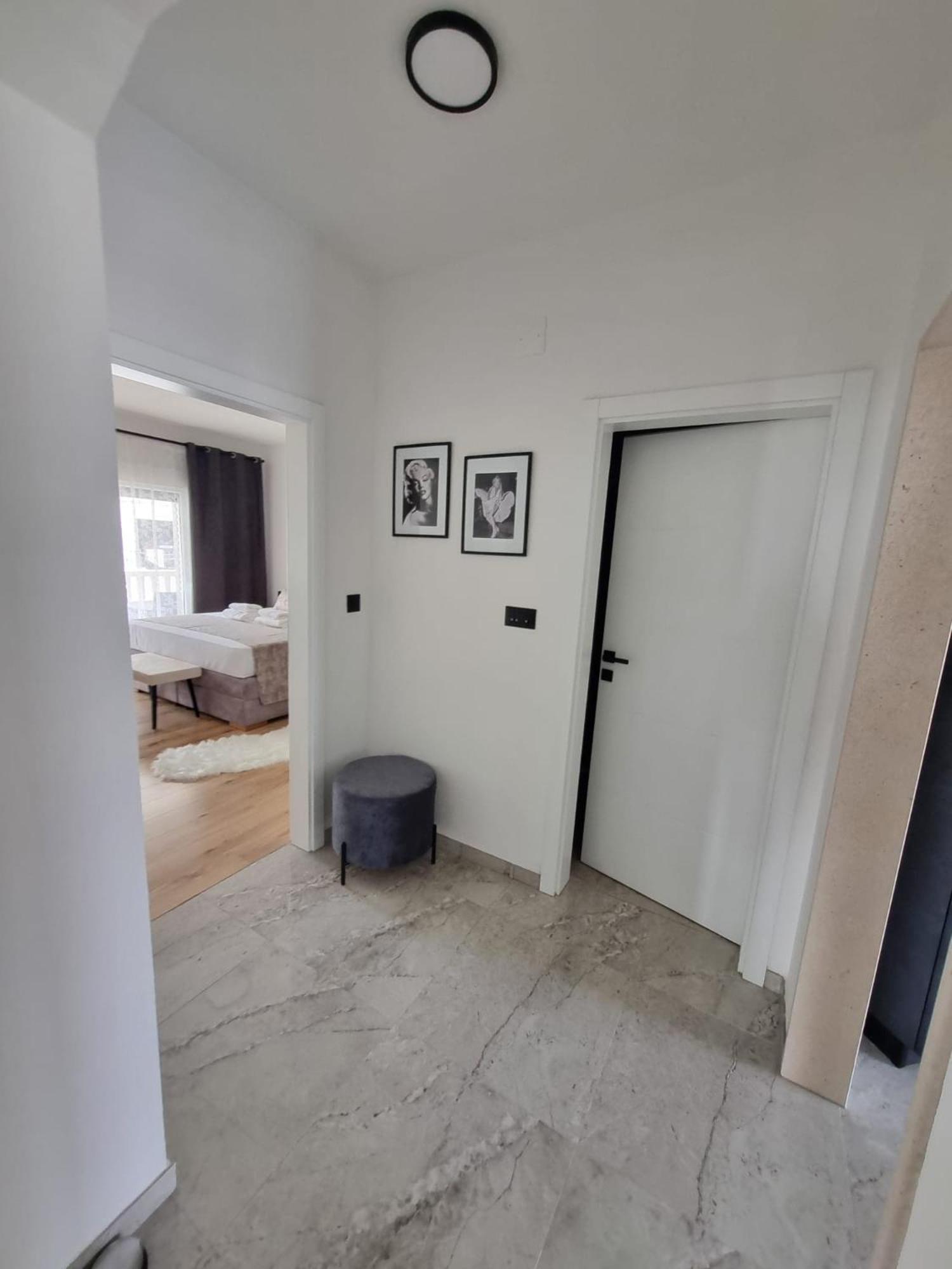 Apartments Bubalo Хвар Стая снимка