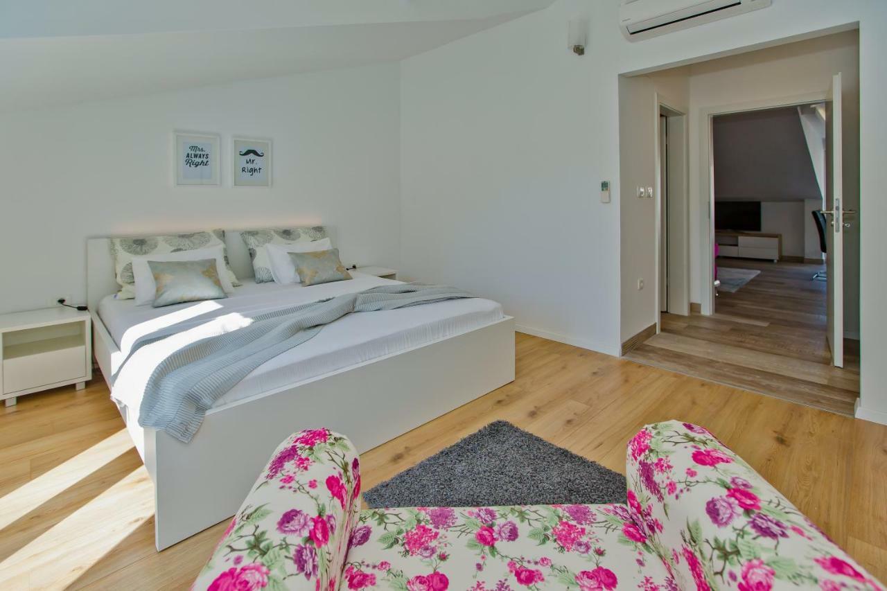 Apartments Bubalo Хвар Екстериор снимка
