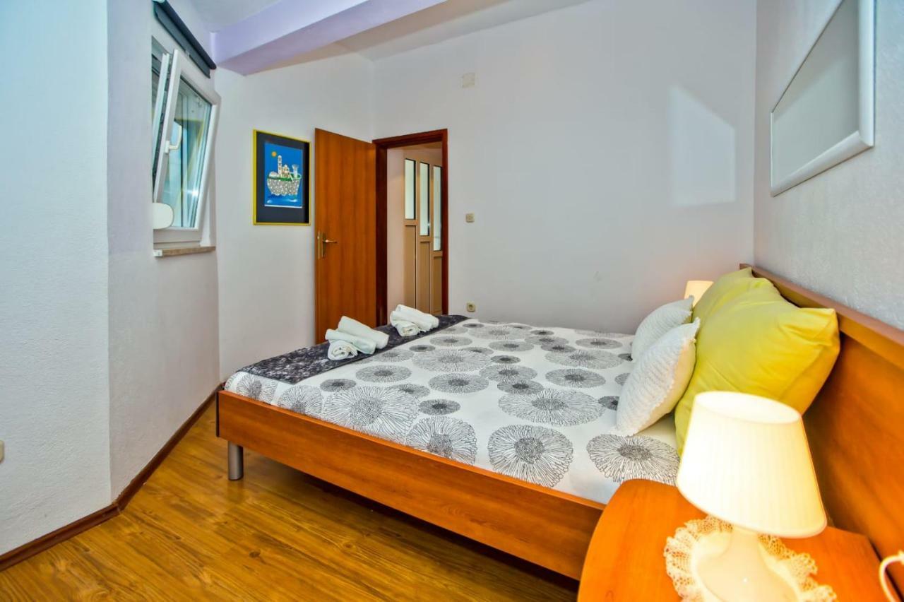 Apartments Bubalo Хвар Екстериор снимка