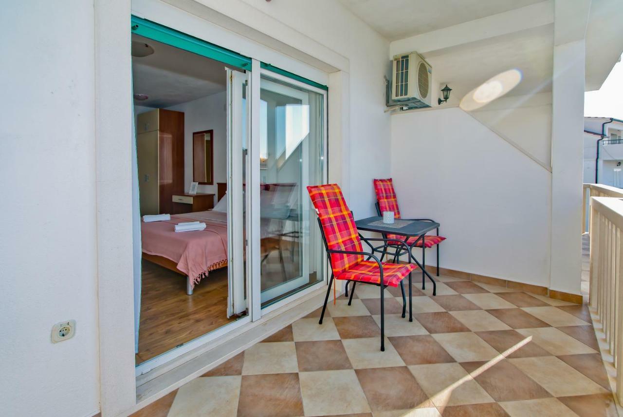 Apartments Bubalo Хвар Екстериор снимка