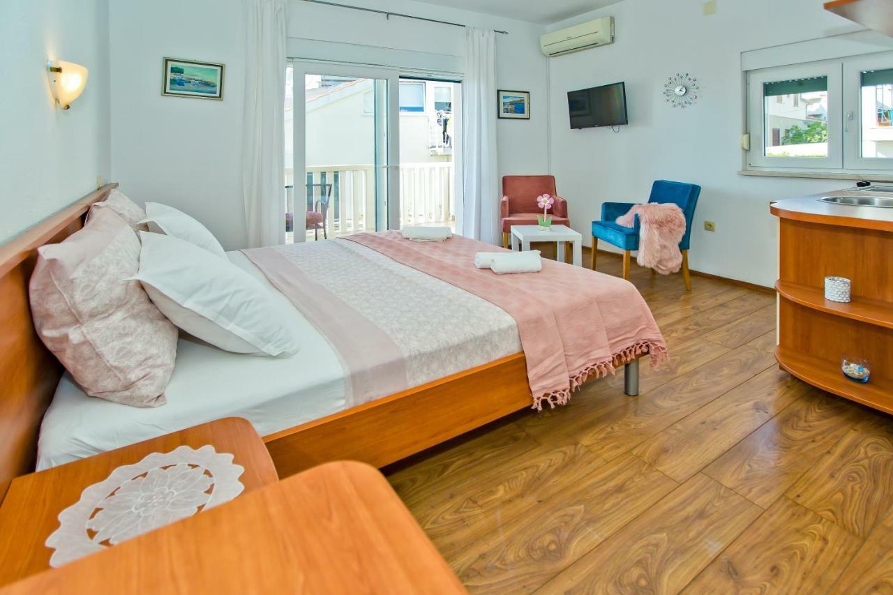 Apartments Bubalo Хвар Екстериор снимка