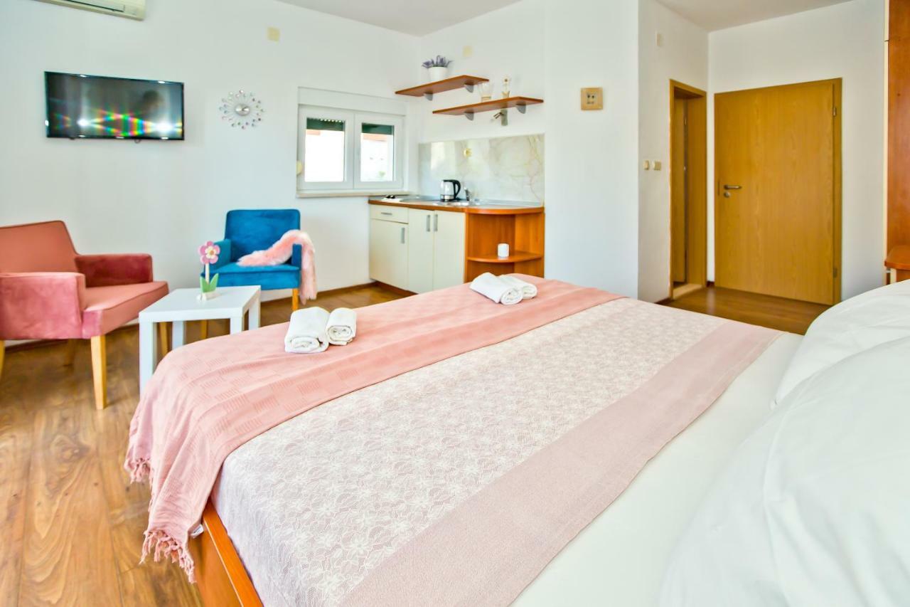 Apartments Bubalo Хвар Екстериор снимка